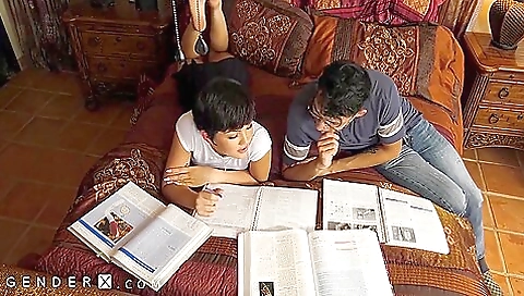 Daisy Taylor Seduces Her New Stepbrother